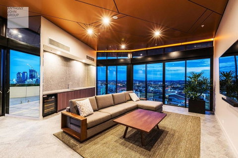 Modern Apartment In South Brisbane Infinity Pool - Holiday Great Ocean Road 3