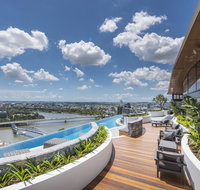 Modern Apartment in South Brisbane Infinity Pool - Holiday Great Ocean Road