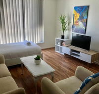 Modern Unit Near To Surfers Paradise - Holiday Great Ocean Road
