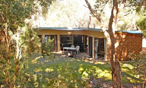 Yelverton Brook Conservation Sanctuary - Holiday Great Ocean Road 6