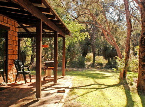 Yelverton Brook Conservation Sanctuary - Holiday Great Ocean Road 30