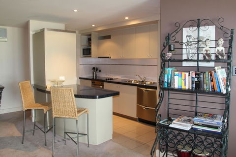 Scarborough - Oceanview 2 Bed, 2 Bathroom Apartment - Holiday Great Ocean Road 11