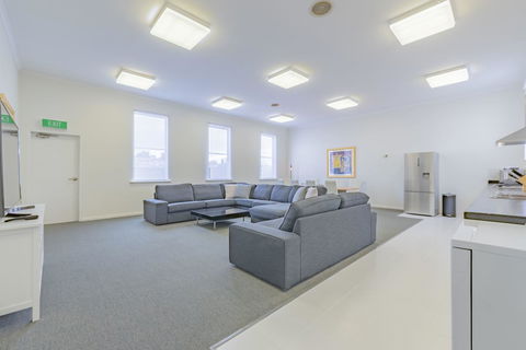 4 Bedroom House - Hobart CBD - Free Parking - Free WIFI - Holiday Great Ocean Road 9