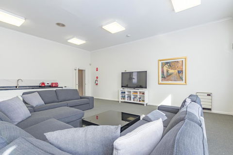 4 Bedroom House - Hobart CBD - Free Parking - Free WIFI - Holiday Great Ocean Road 12