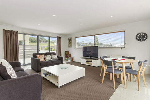 170 Hazards View Drive - Unit 2 - Holiday Great Ocean Road 5