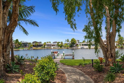 Noosa Entrance 2 Bedroom Garden Side Townhouse. - Holiday Great Ocean Road 1