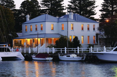 Oscars Waterfront Boutique Hotel - Holiday Great Ocean Road 3