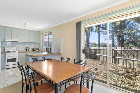 Ozan Unit 1-9 - Holiday Great Ocean Road 1