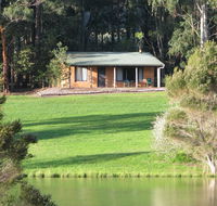 Pemberton Lake View Chalets - Holiday Great Ocean Road