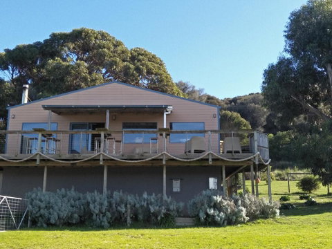 Pine Scrub Beach House - Holiday Great Ocean Road 1