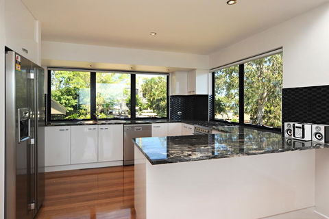 Pinnacle Apartments - Holiday Great Ocean Road 2