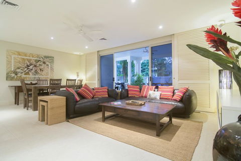 Plantation 2 - Absolute Beachfront - Holiday Great Ocean Road 2