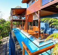 Point Blue on Hamilton Island - Holiday Great Ocean Road