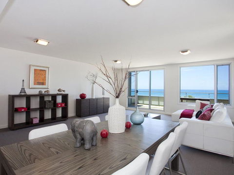 POINT GREY APARTMENT 14 - The Point - Holiday Great Ocean Road 2