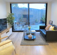 Pride Bentleigh Apartment with Private Garden - Holiday Great Ocean Road