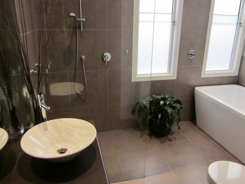 Private Double Room - Holiday Great Ocean Road 3