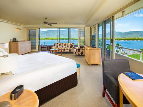 Pullman Reef Hotel Casino - Holiday Great Ocean Road 2