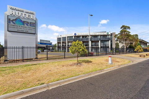 Quality Hotel Taylors Lakes - Holiday Great Ocean Road 1