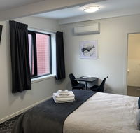 Queens Arms Hotel - Holiday Great Ocean Road