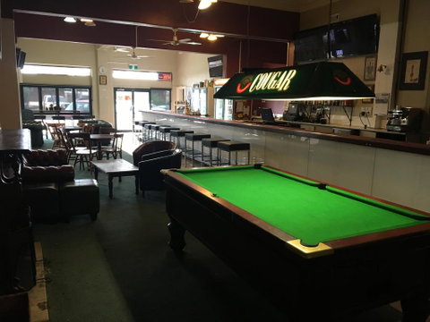 Royal Exchange Hotel - Holiday Great Ocean Road 1