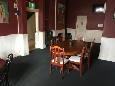 Royal Exchange Hotel - Holiday Great Ocean Road 3