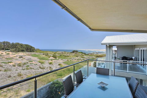 Saltwater Curls Anna Bay Coastal Retreat With Views - Holiday Great Ocean Road 0