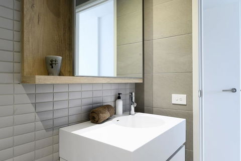 Sanctuary Resort-Style On The Banks Of The Yarra - Holiday Great Ocean Road 1