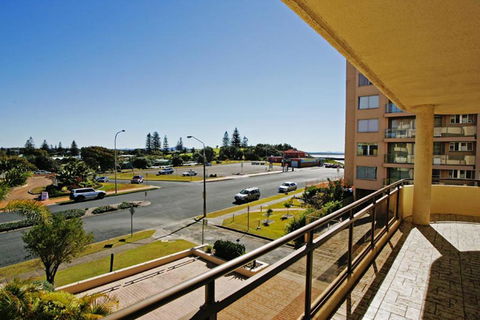 Sandbar, Unit 203, 1-3 Head Street - Holiday Great Ocean Road 0