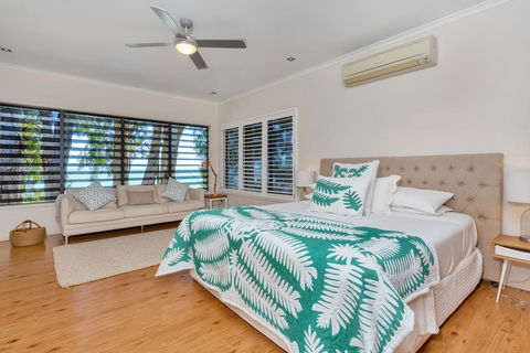 Seascape Luxury Beachfront House - Holiday Great Ocean Road 0