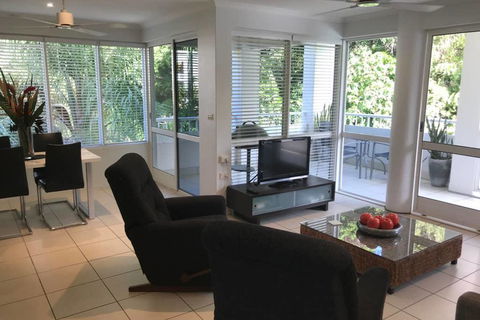 Secluded Tropical Apartment - Holiday Great Ocean Road 0