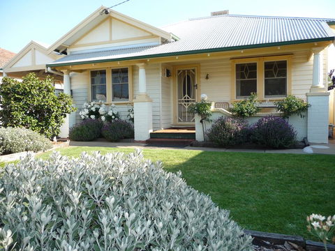 Shepp Central Apartment - Holiday Great Ocean Road 0