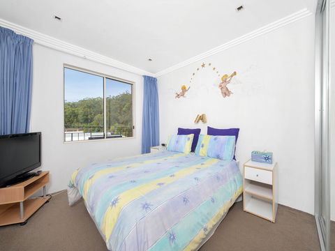 Shoal Towers No.9 - Holiday Great Ocean Road 1