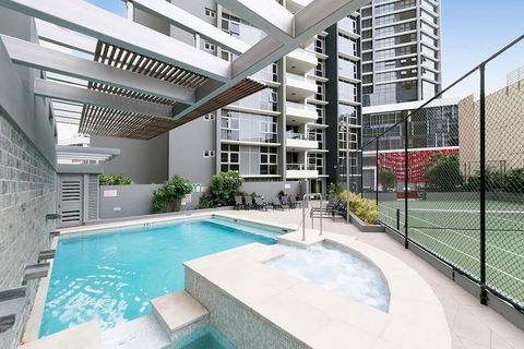 SK2 - 3BR With Pool Gym Steam Room In Story Bridge - Holiday Great Ocean Road 1