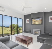 Skenes Retreat - views of the ocean from the deck