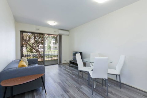 South Perth Perfect Location Free WIFI & Parking - Holiday Great Ocean Road 0