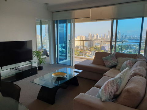 Southport Central Residences With Ocean Views - Holiday Great Ocean Road 0