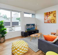 Spacious Carlton 1 bedroom Apt With Secure Parking - Holiday Great Ocean Road