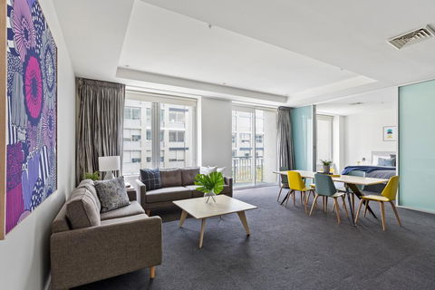 Stunning, Central Huge CBD Pad, Free WiFi, Netflix - Holiday Great Ocean Road 1
