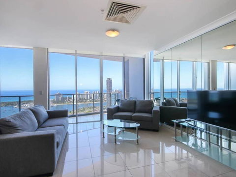 Stylish 3 Bedroom Apartment In Goldcoast - Holiday Great Ocean Road 1