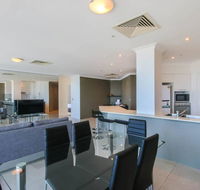 Stylish 3 Bedroom Apartment In Goldcoast - Holiday Great Ocean Road