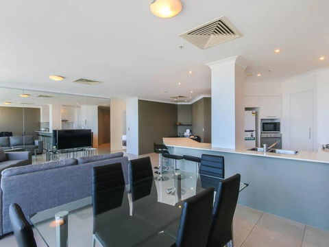 Stylish 3 Bedroom Apartment In Goldcoast - Holiday Great Ocean Road 0
