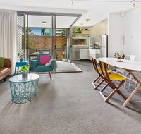 Stylish Valley Unit with Terrace Parking and Pool - Holiday Great Ocean Road