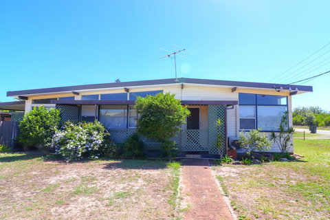 Surfs Up - Holiday Great Ocean Road 0