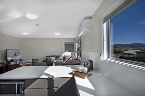 T-Bar On Twynam - Holiday Great Ocean Road 0