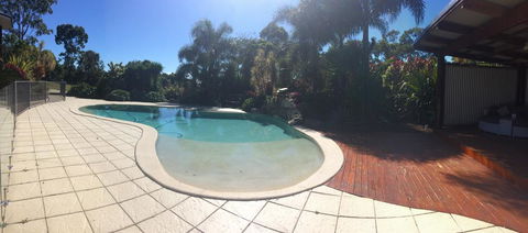 TAKURA HEIGHTS Modern Country Apartment With Pool Access - Holiday Great Ocean Road 1