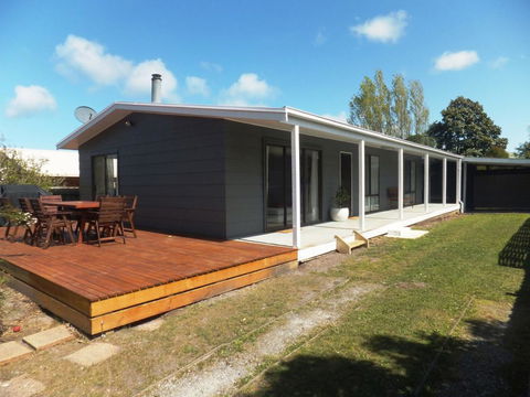 TERRIFIC ON TAMARA CRESCENT - Holiday Great Ocean Road 0