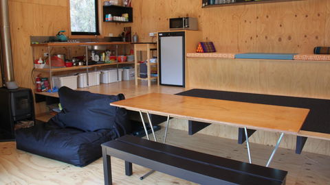 BAY OF FIRES ECO HUT Off Grid Experience At Binalong Bay - Holiday Great Ocean Road 6