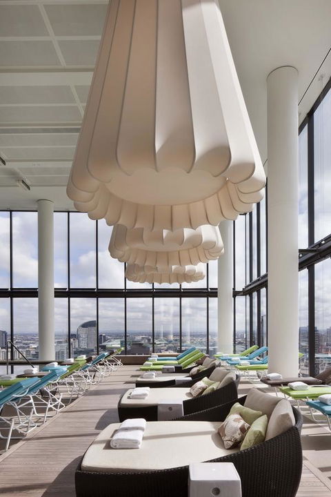 Crown Metropol Melbourne - Holiday Great Ocean Road 15