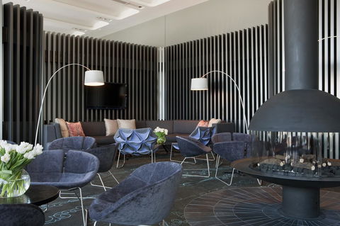 Crown Metropol Melbourne - Holiday Great Ocean Road 9