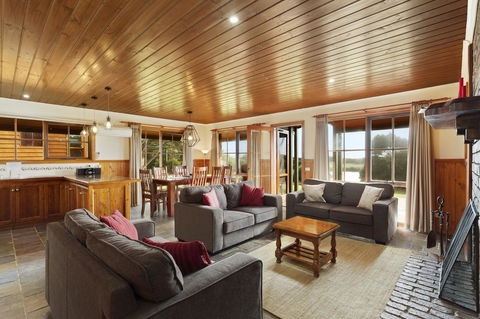 Apollo Bay Cottages - Holiday Great Ocean Road 2